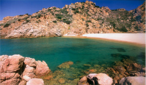 spiaggia di Li Cossi Costa Paradiso Sardegna 300x176 IN SARDEGNA, TRA COSTA PARADISO E AGGIUS 